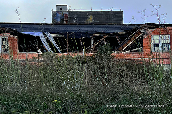 Image: Earthquake damage to Golden State Creamery in Loleta, California near Ferndale in Humboldt County