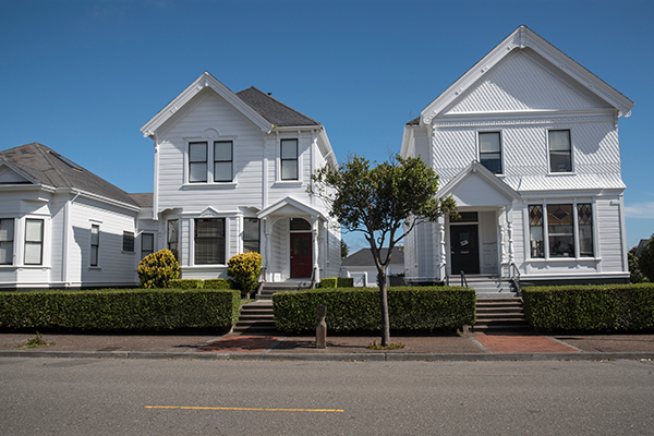 Raised foundation houses