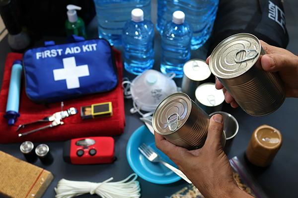 How to Make an Earthquake Preparedness Kit